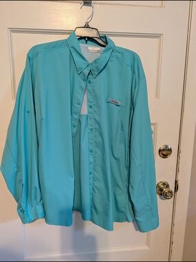 Columbia Men’s Teal Lightweight Omni-shade Snap-front Shirt